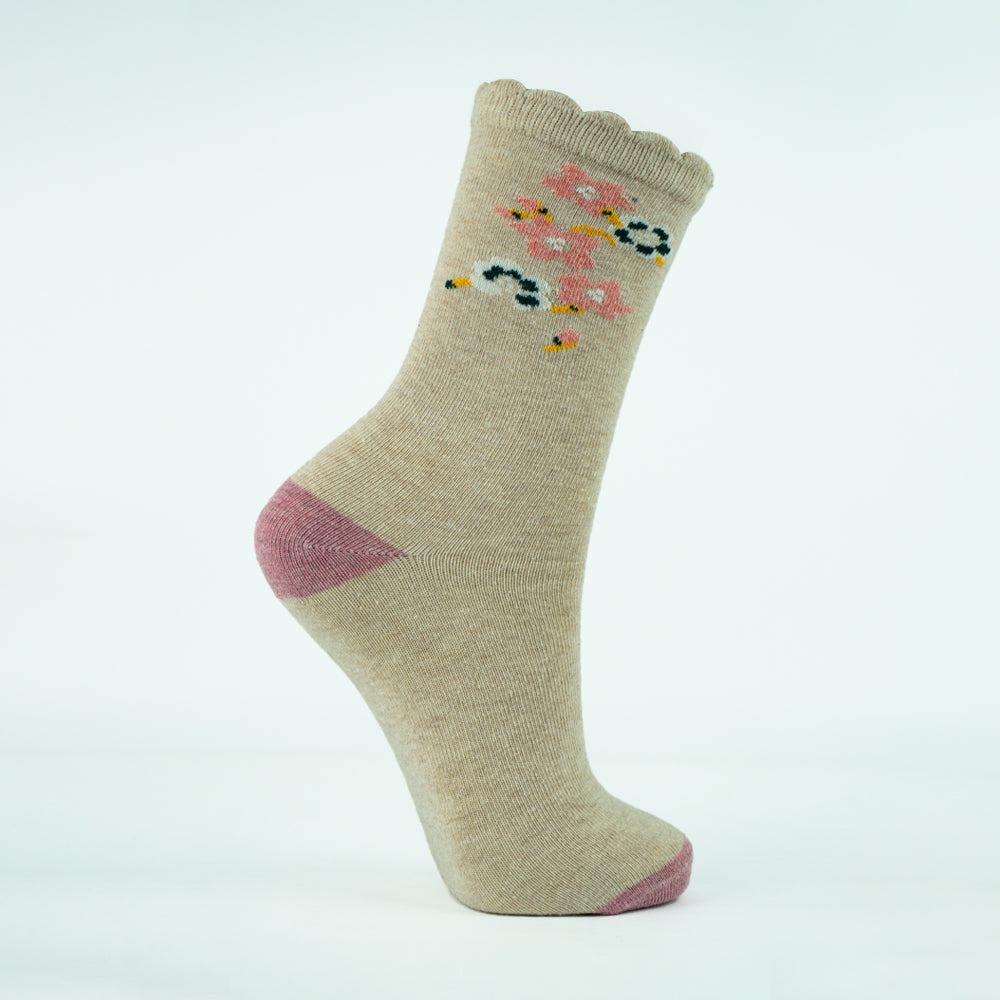 Floral Bliss Scalloped Edge Crew Socks
