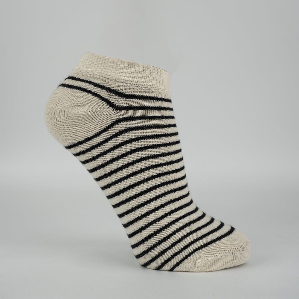 Minimalist Striped Women Ankle Socks