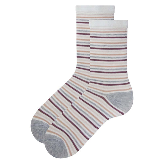 Cozy Vibes | Girls' Aesthetic Striped Crew Socks