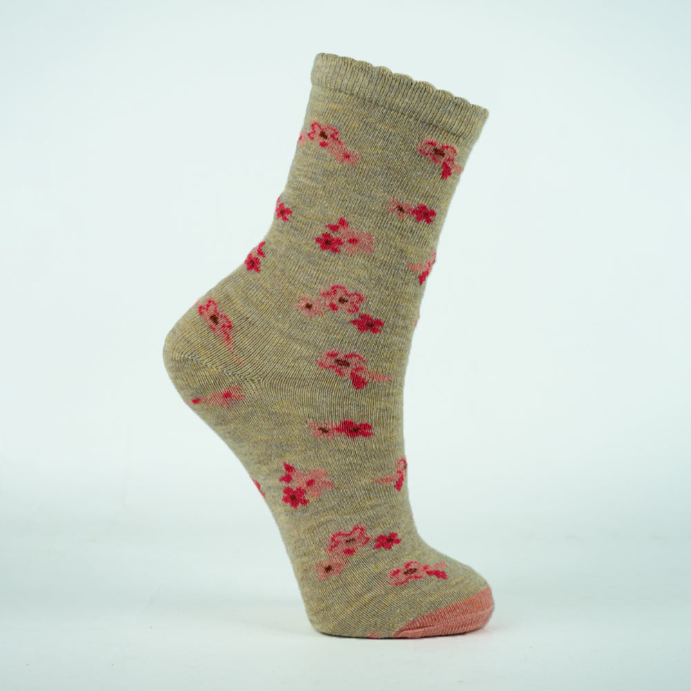 Girl’s Floral Knit Crew Socks
