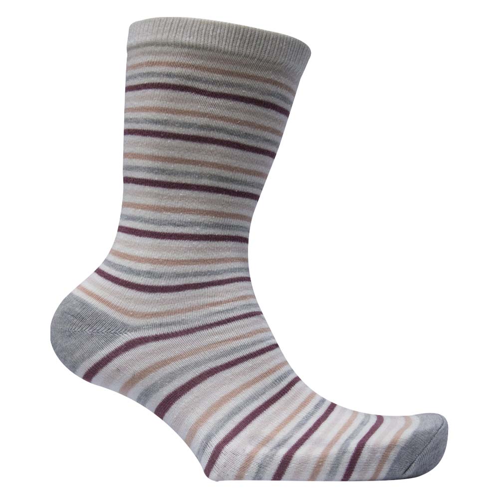 Cozy Vibes | Girls' Aesthetic Striped Crew Socks