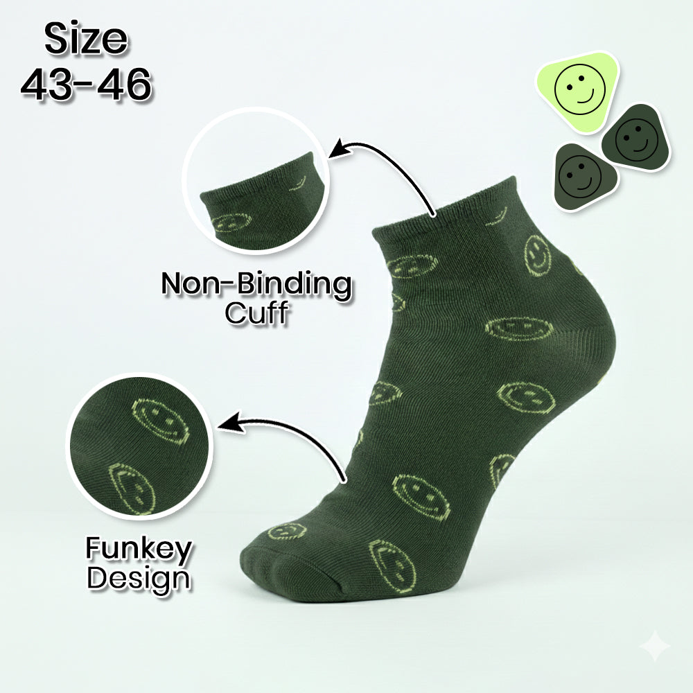 Men Smiley Face Print Quarter Socks