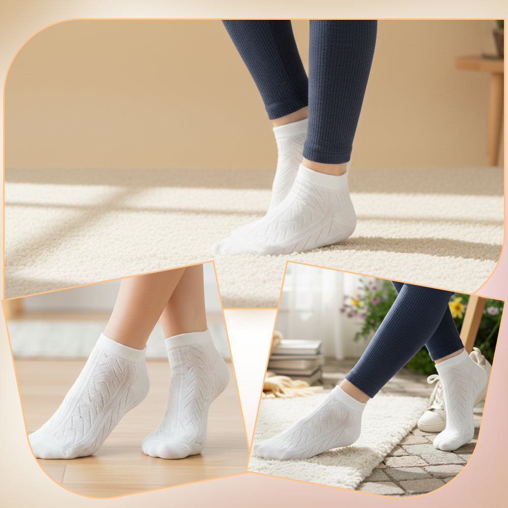 Women White Cable Knit Ankle Socks