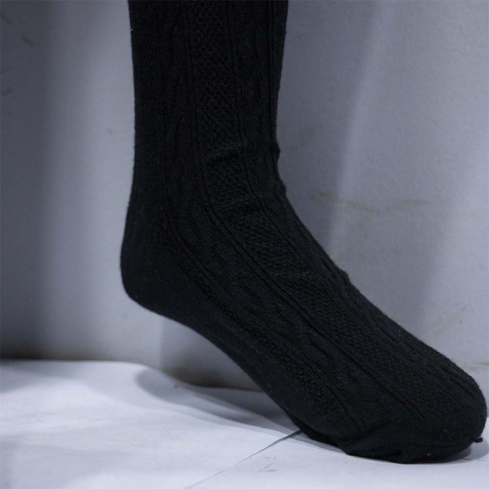 Girl's Trendy Black Cable Knit Tights (OT)