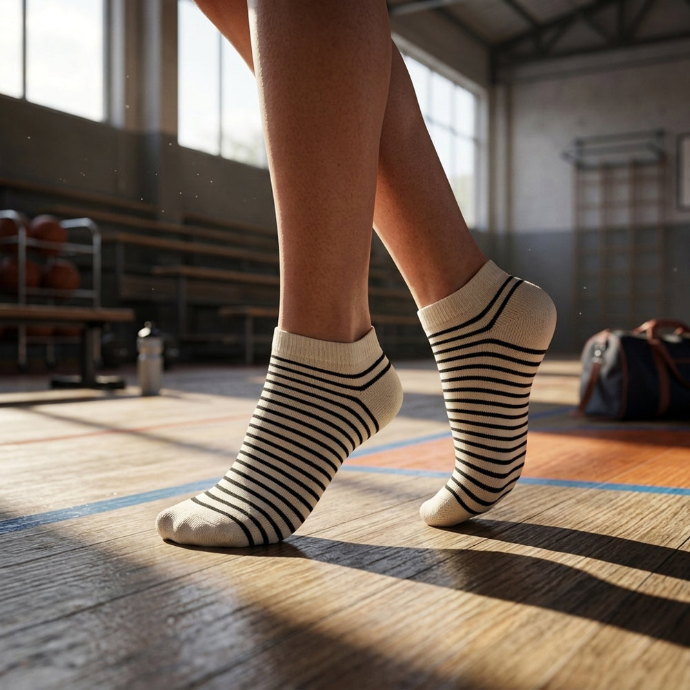 Minimalist Striped Women Ankle Socks